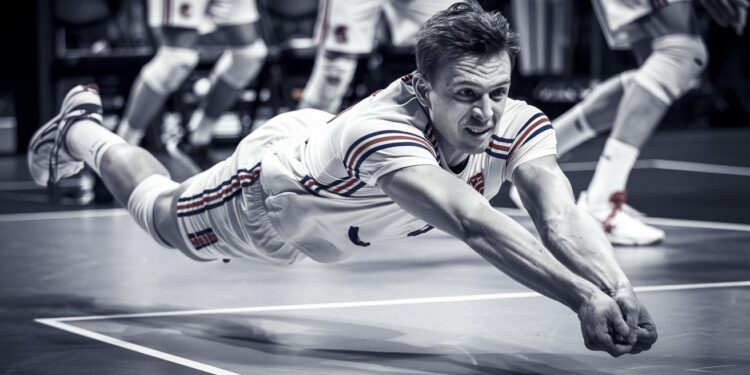 Grebennikov déterminé à briller au Mondial avec les Bleus - Viral Mag Le libéro Jenia Grebennikov double champion olympique envisage de poursuivre laventure avec léquipe de France au Mondial 2025 avide de nouveaux défis Viral Mag