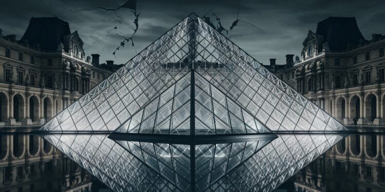 La présidente du Louvre tire la sonnette dalarme sur létat alarmant du musée appelant à une action immédiate pour préserver ce trésor national   Viral Mag