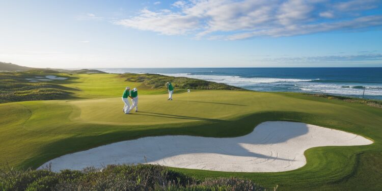 Matthieu Pavon Réalise une Belle Performance à The Sentry - Viral Mag Au 3e tour de The Sentry à Hawaï Matthieu Pavon a brillé malgré la concurrence Découvrez son parcours et le duel au sommet entre Matsuyama et Morikawa Viral Mag