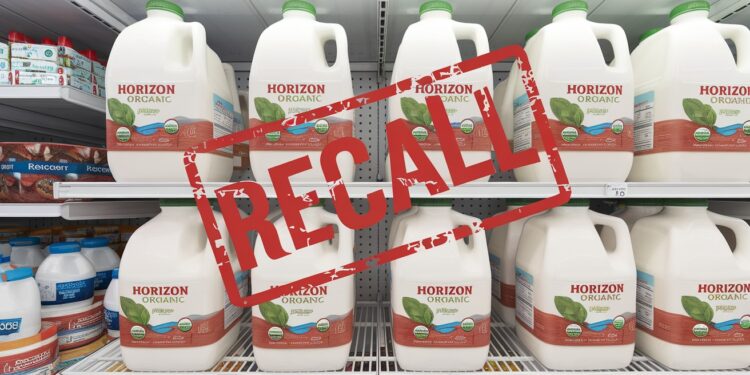 Un important rappel de lait est en cours aux États Unis en raison dune erreur demballage Vérifiez vos placards plus de 230 000 cartons sont concernés    Viral Mag