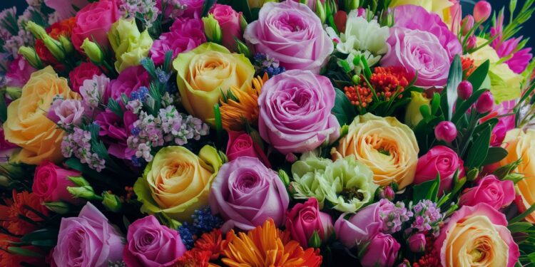 Alerte : Les Pesticides Contaminent Massivement nos Bouquets de Saint-Valentin ! - Viral Mag LUFC Que Choisir tire la sonnette dalarme  nos bouquets de fleurs pour la Saint Valentin sont truffés de pesticides dangereux Découvrez les détails choquants   Viral Mag