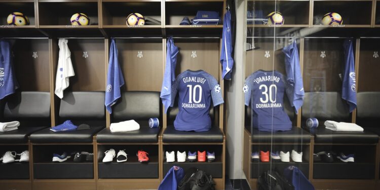 Donnarumma mis au repos avant Brest, Navas titularisé à Toulouse - Viral Mag Gianluigi Donnarumma le gardien star du PSG est mis au repos par Enrique avant le choc contre Brest Navas le remplace à Toulouse   Viral Mag