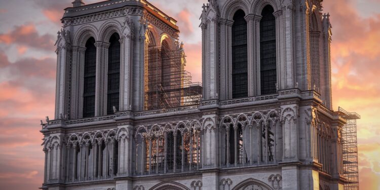 Des pathologies invisibles découvertes dans les tours de Notre Dame en 2024 nécessitent des travaux mais nimpacteront pas leur réouverture prévue cet été   Viral Mag