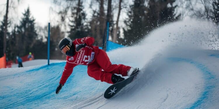 Découvrez lascension fulgurante de Loan Bozzolo jeune prodige du snowboardcross français qui vient de décrocher un podium en Coupe du monde à Beidahu   Viral Mag