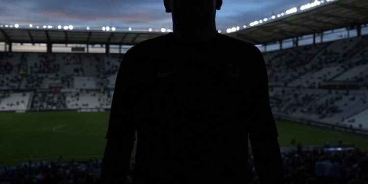 Oliver Kahn à Bordeaux : Reprise des Girondins en Vue ? - Viral Mag Un ex gardien légendaire à Bordeaux pour sauver les Girondins  Découvrez les détails exclusifs de ce projet sportif et financier intrigant    Viral Mag