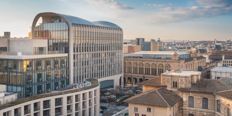 Toulouse, Troisième Ville de France : Croissance et Défis - Viral Mag En 2025 Toulouse devient la 3e ville de France avec 510 000 habitants Comment la ville gère t elle sa croissance économique et démographique    Viral Mag