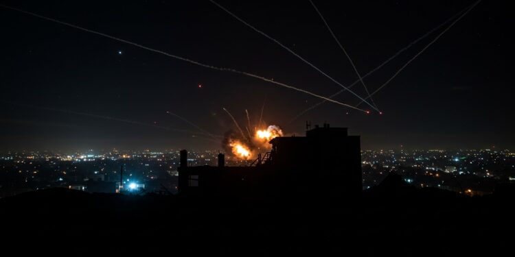 Attaques Russes en Ukraine : Hôpitaux Touchés, Une Trêve Fragile - Viral Mag 19032025 Des drones et missiles russes frappent lUkraine touchant hôpitaux et civils malgré une trêve Une réponse décisive se prépare mais que réserve la suite Viral Mag