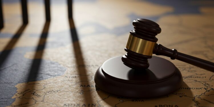 Extradition d’un Militant Albanais : Décision en Avril ? - Viral Mag Un militant albanais risque lextradition vers la Hongrie La justice française tranchera en avril Procès politique en vue  Découvrez les enjeux    Viral Mag