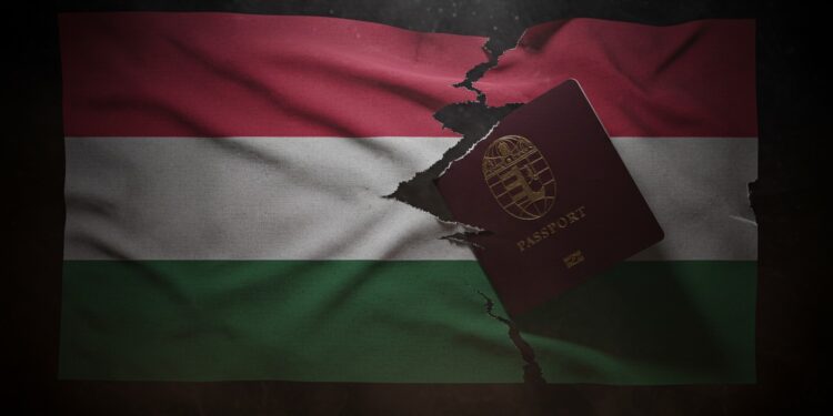 Ingérences Étrangères : La Hongrie Cible les Binationaux - Viral Mag La Hongrie veut expulser les binationaux menaçant sa sécurité Une loi choc vise ONG et médias financés de létranger Que cache ce tour de vis    Viral Mag