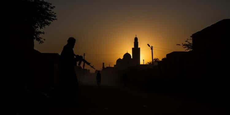 Mali : Libération d’un Proche d’un Imam Influant - Viral Mag Un proche dun imam critique de la junte malienne enlevé en février est libre Que cache cette affaire  Découvrez les détails choc    Viral Mag