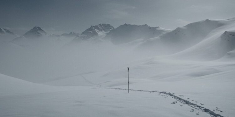 Pourquoi La Descente De La Thuile A-T-Elle Été Annulée ? - Viral Mag La descente de La Thuile annulée  météo capricieuse super G en vue et un globe en jeu pour une skieuse italienne Découvrez pourquoi    Viral Mag