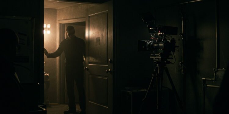 Procès à Paris : L’Acteur Niant les Accusations Sexuelles - Viral Mag 3e jour du procès dun célèbre acteur à Paris il nie tout une plaignante raconte Que sest il passé sur le tournage Découvrez les détails choc Viral Mag