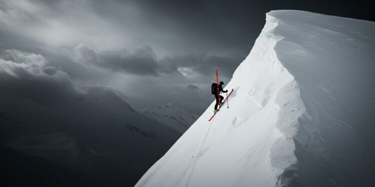 Ski-Alpinisme : Une Française Domine la Coupe du Monde - Viral Mag 21032025 Une Française intouchable en ski alpinisme remporte son 4e globe daffilée À un an des JO jusquoù ira t elle Cliquez pour le découvrir Viral Mag