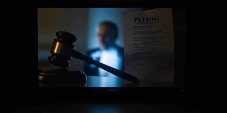 Stéphane Plaza : Condamnation et Retour Possible sur M6 - Viral Mag Stéphane Plaza condamné une accusatrice jugée son retour sur M6 en débat Pétition justice et silence de la chaîne que va t il se passer Viral Mag