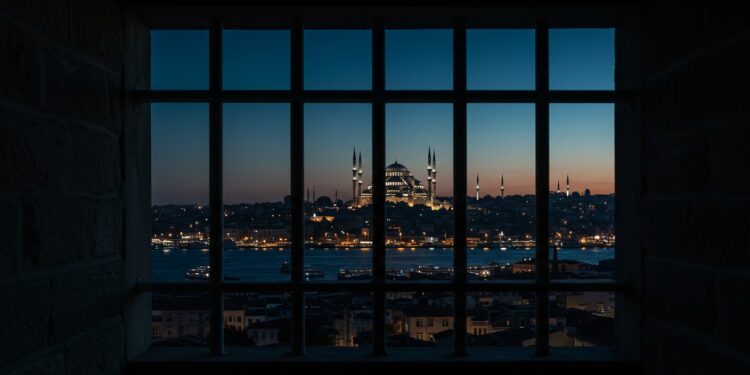 Turquie : Journalistes Emprisonnés, la Liberté en Péril - Viral Mag 25032025 Sept journalistes turcs emprisonnés pour avoir couvert des manifestations interdites La liberté de la presse en danger en Turquie que se passe t il vraiment Viral Mag