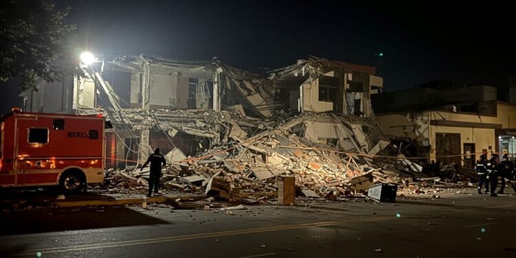 Revivez le drame de leffondrement dune discothèque à Saint Domingue un récit poignant de survie et de perte qui a marqué un pays   Viral Mag