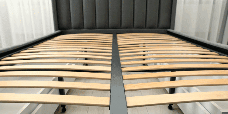 23042025   Le partage du lit avec son partenaire ne devrait jamais compromettre la qualité du sommeil Lindépendance de couchage représente une solution moderne pour profiter dun repos réparateur à deux sans subir les mouvements nocturnes de lautre Les caractéristiques essentielles dun sommier double à indépendance de couchage Le choix dune literie adaptée commence par la sélection   Viral Mag