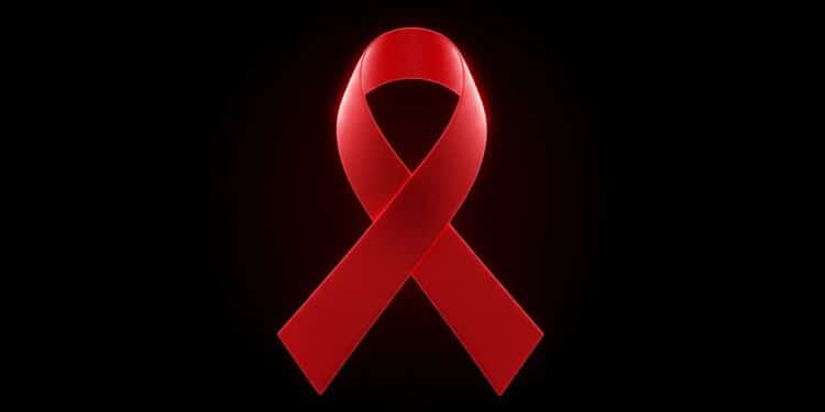 Un animateur se confie avec émotion sur son cancer et alerte sur la prévention Découvrez son témoignage poignant et les initiatives qui sauvent des vies   Viral Mag