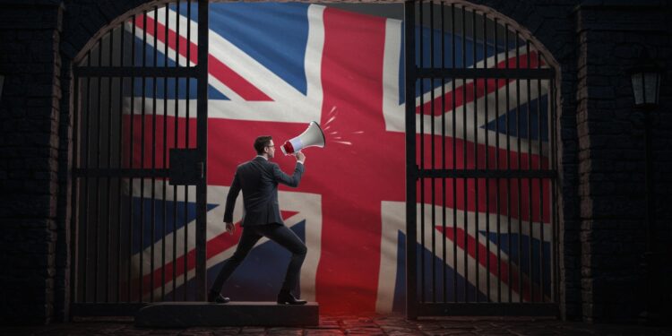 Tommy Robinson Libéré : Liberté d’Expression en Débat - Viral Mag Tommy Robinson libéré de prison en mai 2025 une décision qui relance le débat sur la liberté dexpression et ses limites Découvrez les détails et enjeux Viral Mag