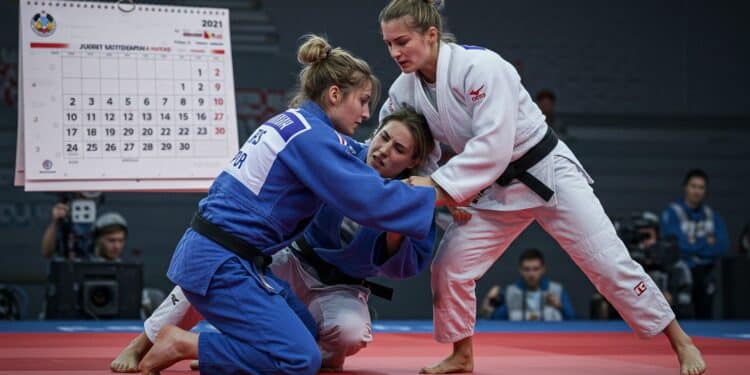 Judo Pro League : Une Réforme Inquiète les Judokates - Viral Mag 18 judokates françaises dont Agbégnénou et Dicko alertent sur la réforme de la Judo Pro League et ses impacts sur leur santé Découvrez leurs craintes    Viral Mag