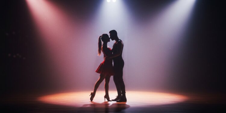 Elsa Bois et Florent Manaudou en couple  Découvrez les révélations de sa sœur Alizée et les spéculations autour de leur relation   Viral Mag