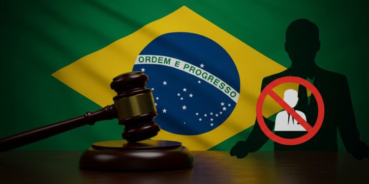 Bolsonaro Face à la Justice : Liberté en Péril ? - Viral Mag Les avocats de Jair Bolsonaro demandent la levée de son assignation à résidence Quelles sont les implications pour lex président brésilien Découvrez les détails Viral Mag