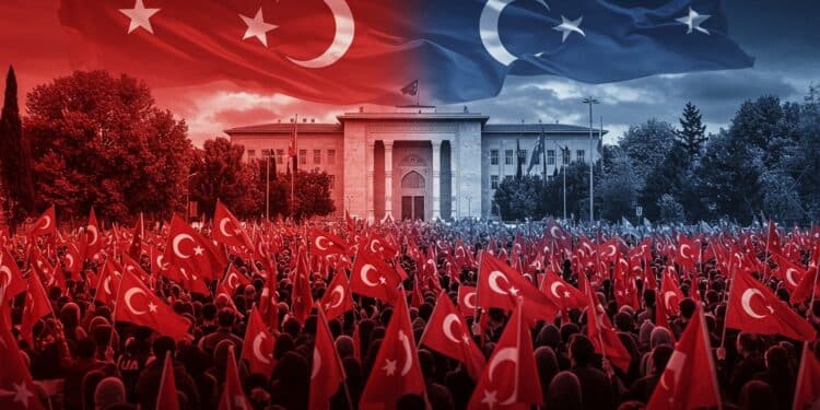 Turquie : Crise du CHP Face à Erdogan - Viral Mag Des milliers défilent à Ankara avant une audience clé pour le CHP accusé de fraude par le pouvoir dErdogan Une lutte pour la démocratie turque   Viral Mag