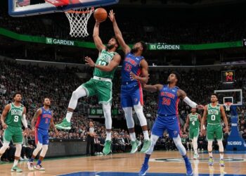 AAVE en forte hausse mais un krach menace  double top et baisse dactivité des whales Analyse technique et perspectives Lisez pour tout savoir    Viral Mag