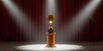 11102025   Ce samedi 11 octobre Cyril Féraud anime un nouveau numéro de 100 Logique  avec trois invités stars qui promettent des surprises Natasha St Pier Laurent Luyat et Fabienne Carat seront ils capables de résoudre les énigmes les plus tordues  La cagnotte grimpe mais   Viral Mag