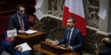 Marche vers Gaza : Échec en Égypte - Viral Mag Tentative de marche internationale vers Gaza stoppée par les autorités égyptiennes Des activistes bloqués certains expulsés Que sest il passé    Viral Mag