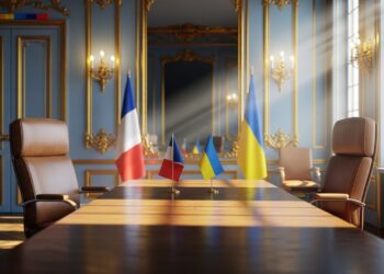 Cyril Hanouna revient sur W9 avec Tout beau tout n9uf dès septembre 2025 Humour légèreté et nostalgie au programme Découvrez les coulisses    Viral Mag