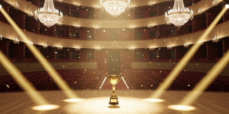 Mercotte Quitte Le Meilleur Pâtissier : Adieux Émouvants - Viral Mag Découvrez les adieux émouvants de Mercotte au Meilleur Pâtissier après 14 saisons Larmes hommages de Pierre Hermé et de ses petits enfants elle part sans regrets mais pas sans émotion Viral Mag