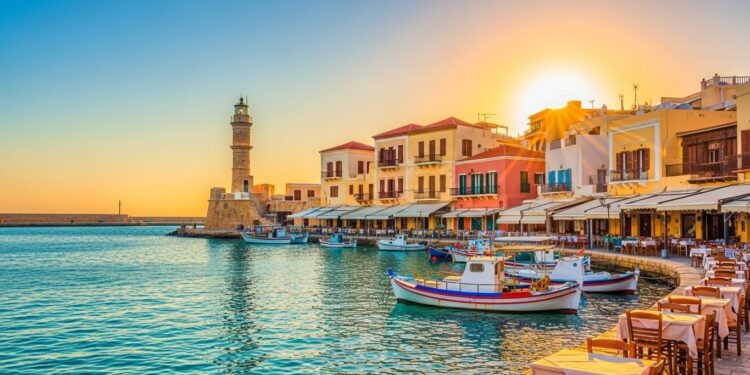 Où Dormir à La Canée : Mes Adresses Coup de Cœur - Viral Mag Découvrez les meilleurs quartiers et hôtels pour dormir à La Canée en Crète Des adresses charmantes dans la vieille ville au bord de mer pour un séjour inoubliable sous le soleil grec Viral Mag