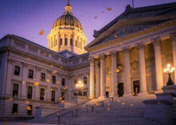 Bolivie : La Candidature Surprise Qui Défie Les Règles - Viral Mag Un ex président bolivien inéligible se lance dans la course électorale Scandales soutiens et guerre juridique que cache ce retour choc Viral Mag