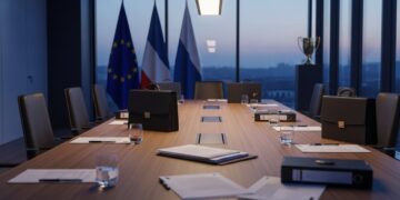 La dissolution surprise de lAssemblée par Emmanuel Macron rebat les cartes politiques Un pari audacieux aux conséquences incertaines   Viral Mag