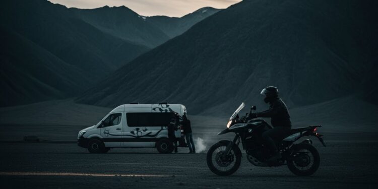 Découvrez laffaire choc des vols de 32 motos BMW de luxe dans les Alpes Quatre jeunes hommes jugés pour un préjudice de 600 000 euros Détails exclusifs sur cette série criminelle ciblant les touristes étrangers   Viral Mag