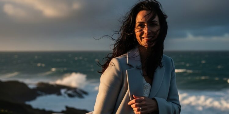 Alessandra Sublet Mariée en Secret : Sa Révélation Intime - Viral Mag Découvrez la surprenante confidence dAlessandra Sublet sur son mariage discret avec un homme passionné par la mer révélé à loccasion de son nouveau roman Une vie privée bien protégée Viral Mag