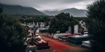 Carine Galli annonce son départ de LÉquipe TV après 10 ans pour rejoindre RMC Découvrez ses adieux émouvants et son hommage à Didier Roustan   Viral Mag