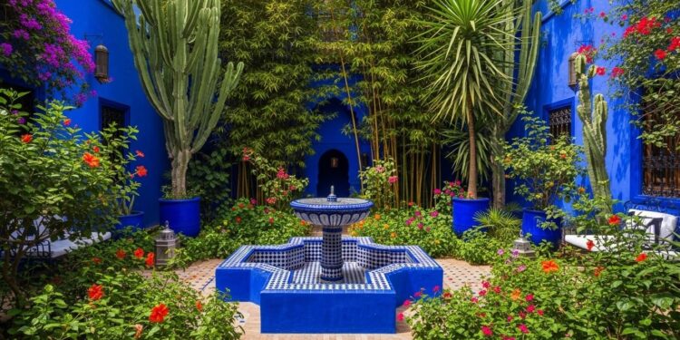 Découvrez le Jardin Majorelle à Marrakech  histoire fascinante musées YSL et berbère conseils pratiques tarifs et astuces pour une visite inoubliable en 2026   Viral Mag
