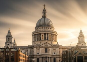 Une géologue affirme avoir découvert le lieu mystérieux représenté derrière le célèbre tableau de Léonard de Vinci Une révélation qui remet en question des décennies de recherches   Viral Mag