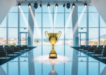 Un conseiller du Kremlin a surpris en qualifiant les restrictions en Russie de mesures sanitaires plutôt que de répression politique   Viral Mag