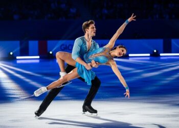 28092025   Marc Olivier Fogiel bouleversé rend hommage à Guillaume Depardieu dans Quelle époque  Une soirée démotions et de souvenirs poignants Que sest il passé    Viral Mag