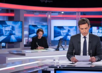 Simon Stiell alerte sur un nouveau désordre mondial qui fragilise la coopération climatique alors que des revirements politiques accentuent les risques Un appel urgent à lunité avant la COP31   Viral Mag