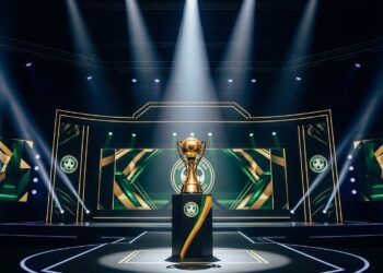 Willian Pacho et Moises Caicedo : Amis Inséparables, Adversaires en C1 - Viral Mag Deux prodiges équatoriens formés ensemble aujourdhui au PSG et Chelsea saffrontent en Ligue des champions Découvrez leur histoire unique de colocataires à rivaux Viral Mag