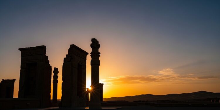 Farah Pahlavi appelle la communauté internationale à soutenir le peuple iranien et non des calculs géopolitiques alors que la mort de Khamenei ouvre une période historique incertaine pour lIran   Viral Mag