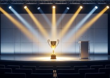 La justice française ouvre une information judiciaire contre lancien directeur de Frontex et eurodéputé RN accusé davoir encouragé des refoulements de migrants en Méditerranée Une décision qui relance le débat sur la gestion des frontières européennes   Viral Mag