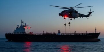 Pourquoi Visiter le Japon en Avril ? Guide Complet - Viral Mag Découvrez pourquoi avril est le mois idéal pour visiter le Japon sakura festivals et climat doux Votre guide ultime pour un voyage inoubliable Viral Mag