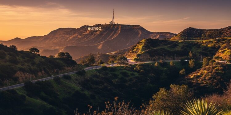 Découvrez pourquoi Sophie Marceau a fui Los Angeles et Hollywood  ennui solitude et décalage total Un témoignage émouvant sur sa carrière américaine et ses choix de vie authentiques   Viral Mag