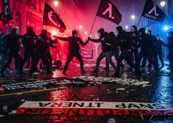 En 2025 près de 70 des rixes radicales imputées à lultra gauche selon le renseignement Hausse de 42 débat sur la fermeté et les menaces sous estimées après un drame à Lyon   Viral Mag